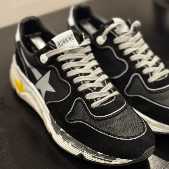 Men's Golden Goose Running Sole Sneakers
Size 41IT / 8.5US. Great condition. - Picture 6 of 10